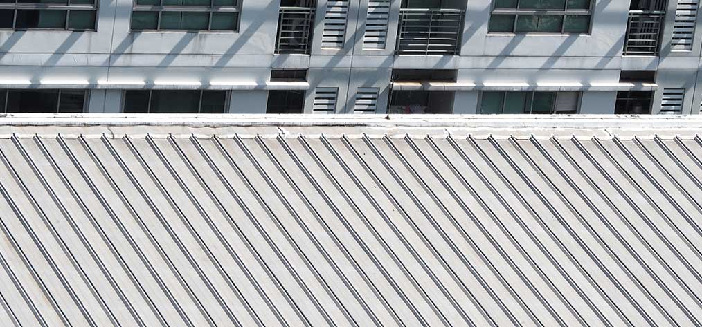 Long run metal roofing on an Auckland commercial building